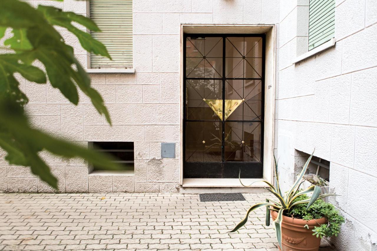 Interno 7, Tra La Fiera Ed Il Centro Bed & Breakfast Bologna Exterior photo